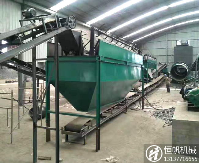 不經(jīng)過(guò)有機(jī)肥生產(chǎn)線處理,而直接使用生糞施肥的8大危害!(圖1) 有機(jī)肥生產(chǎn)線