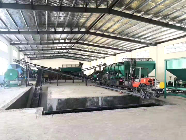 養(yǎng)殖場投資建設(shè)一條有機肥生產(chǎn)線需要怎么操作?可行性怎么樣?(圖2) 有機肥顆粒生產(chǎn)線