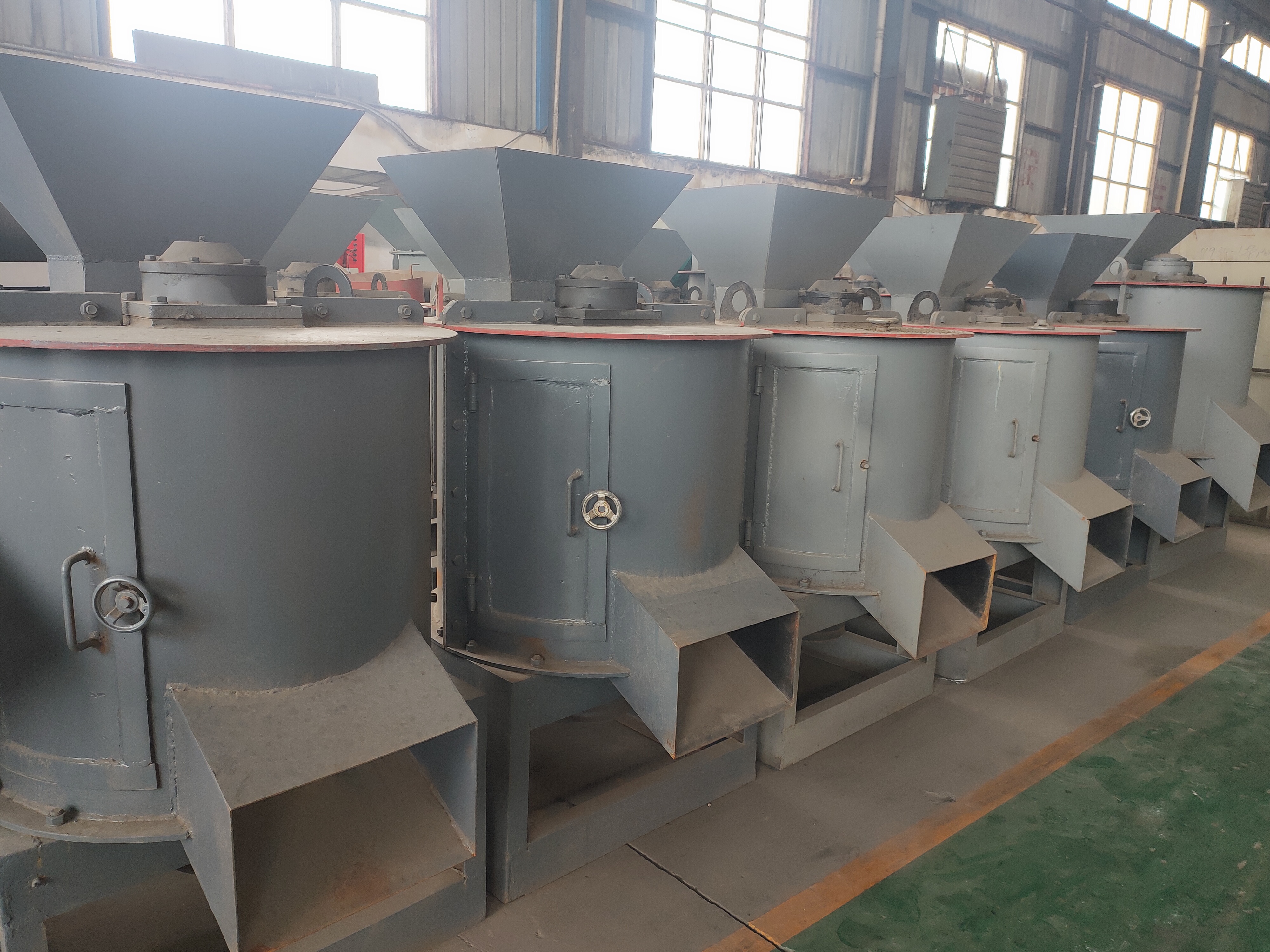 小型有機(jī)肥生產(chǎn)線的優(yōu)勢(shì)是什么?(圖1) 小型有機(jī)肥生產(chǎn)線的優(yōu)勢(shì)是什么?(圖1)